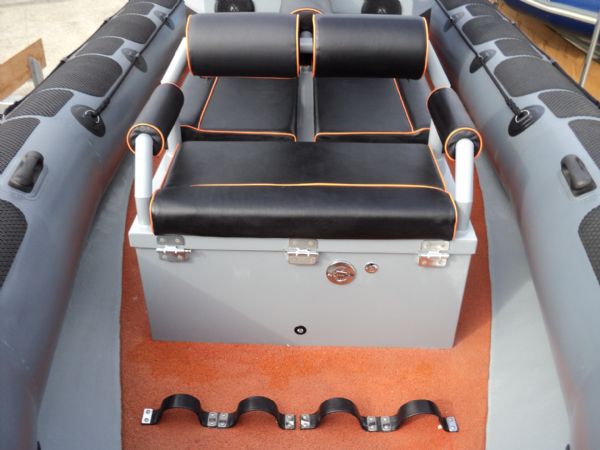 Boat Details – Ribs For Sale - Ribquest 10m RIB with Twin Suzuki 300HP 4 Stroke Outboard Engines