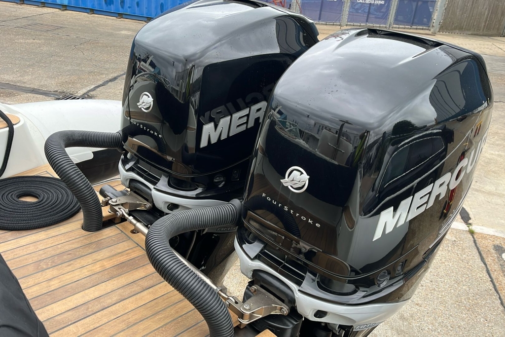 2009 Hunton 1005 RIB Twin Mercury Verado 300 L6 Supercharged Outboards.