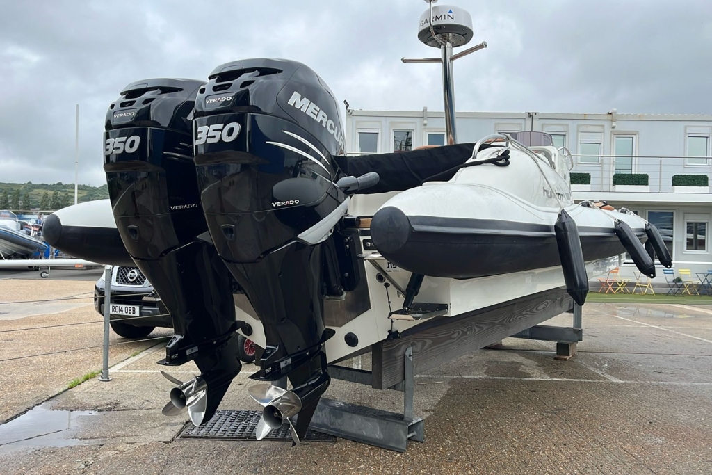 2009 Hunton 1005 RIB Twin Mercury Verado 300 L6 Supercharged Outboards.