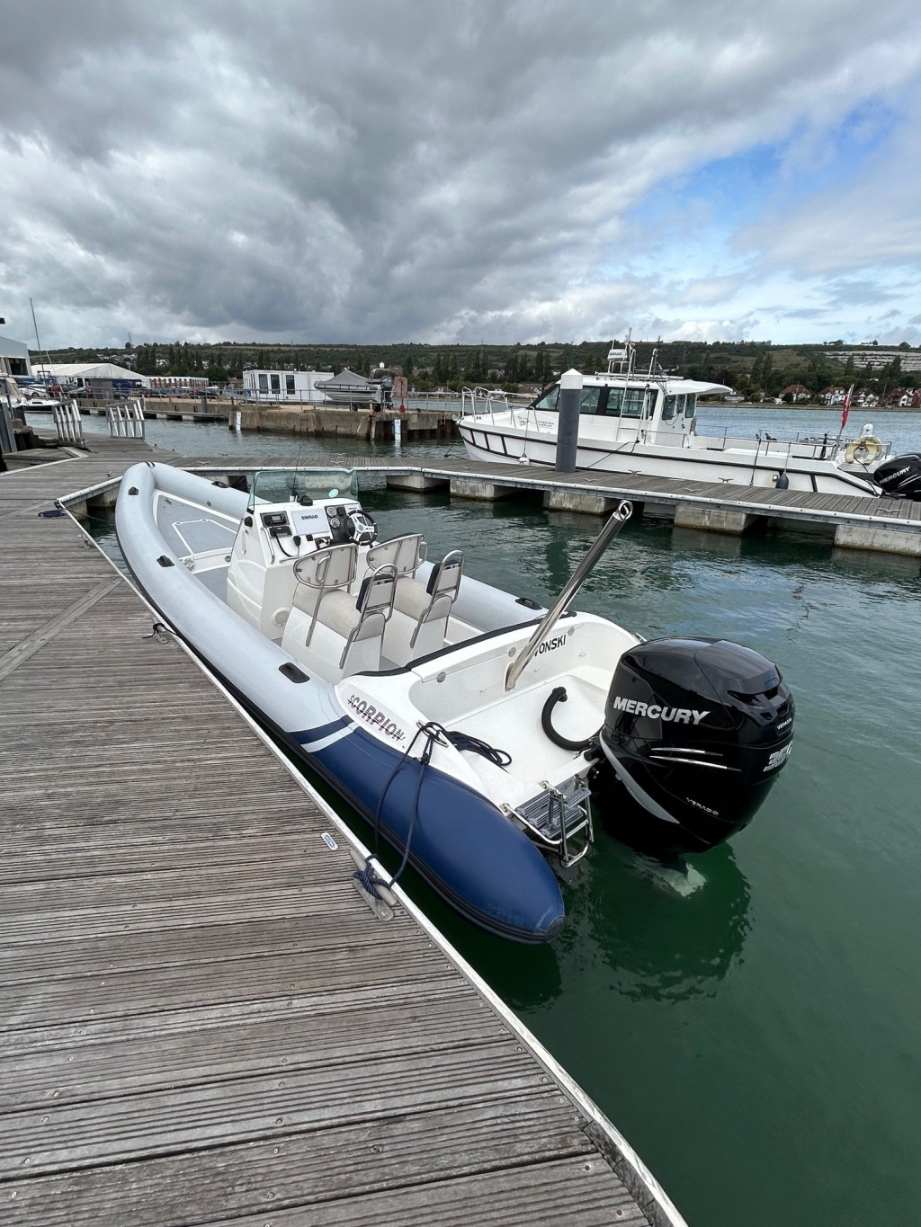 2004 Scorpion 8.1m Mercury Verado 350hp L6