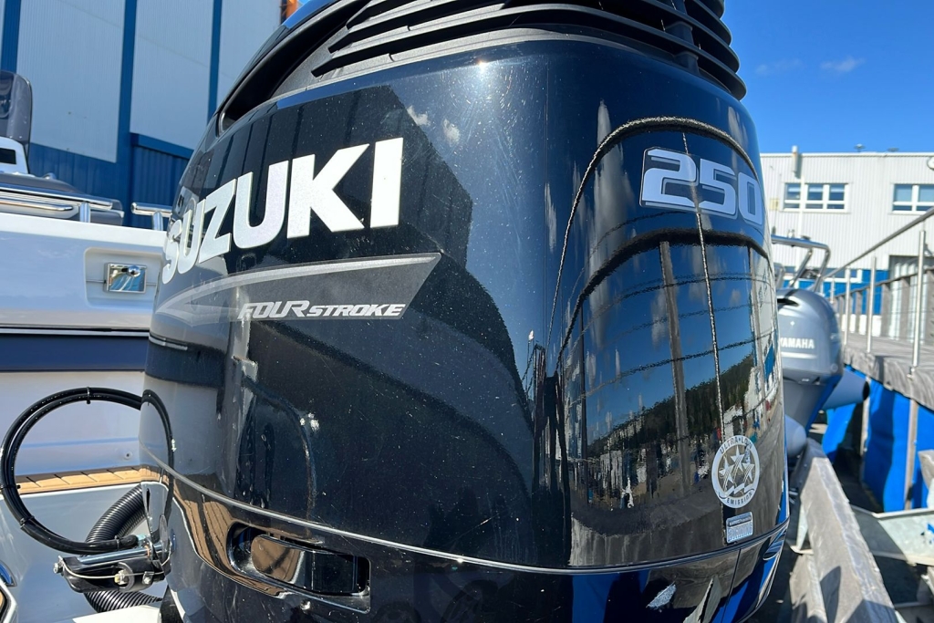 2023 Joker Boat Clubman 22 Plus Suzuki DF250 V6