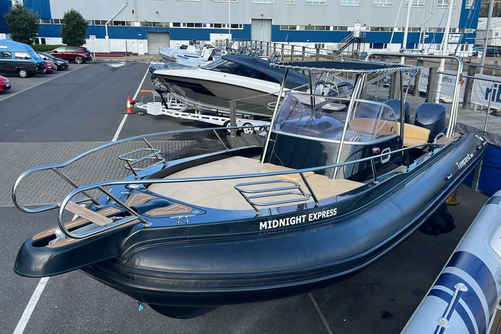 2013 Capelli Tempest 900 Twin Yamaha F225